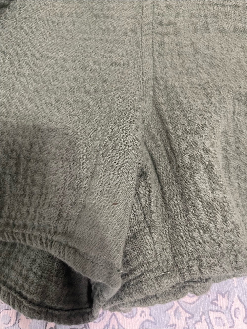 Women’s Universal Thread 100% Cotton Olive Green Shorts - Picture 4 of 5
